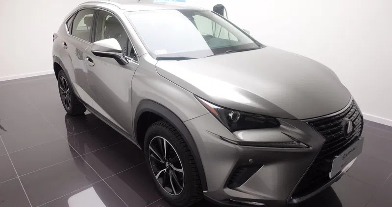 włodawa Lexus NX cena 146900 przebieg: 120082, rok produkcji 2019 z Włodawa